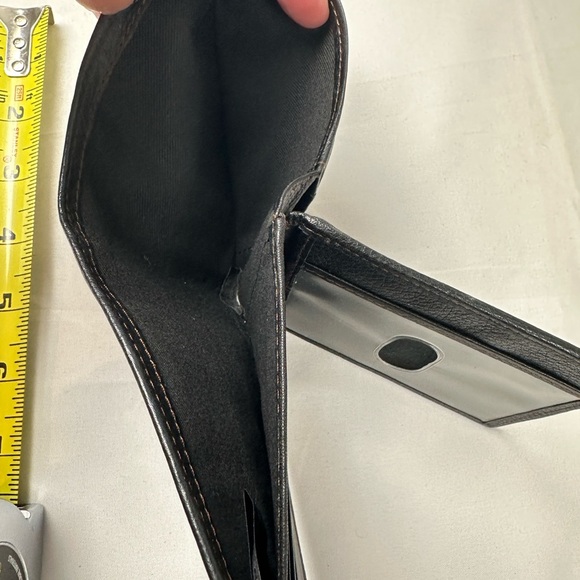 Fossil Black Leather Men's Wallet - Picture 9 of 9